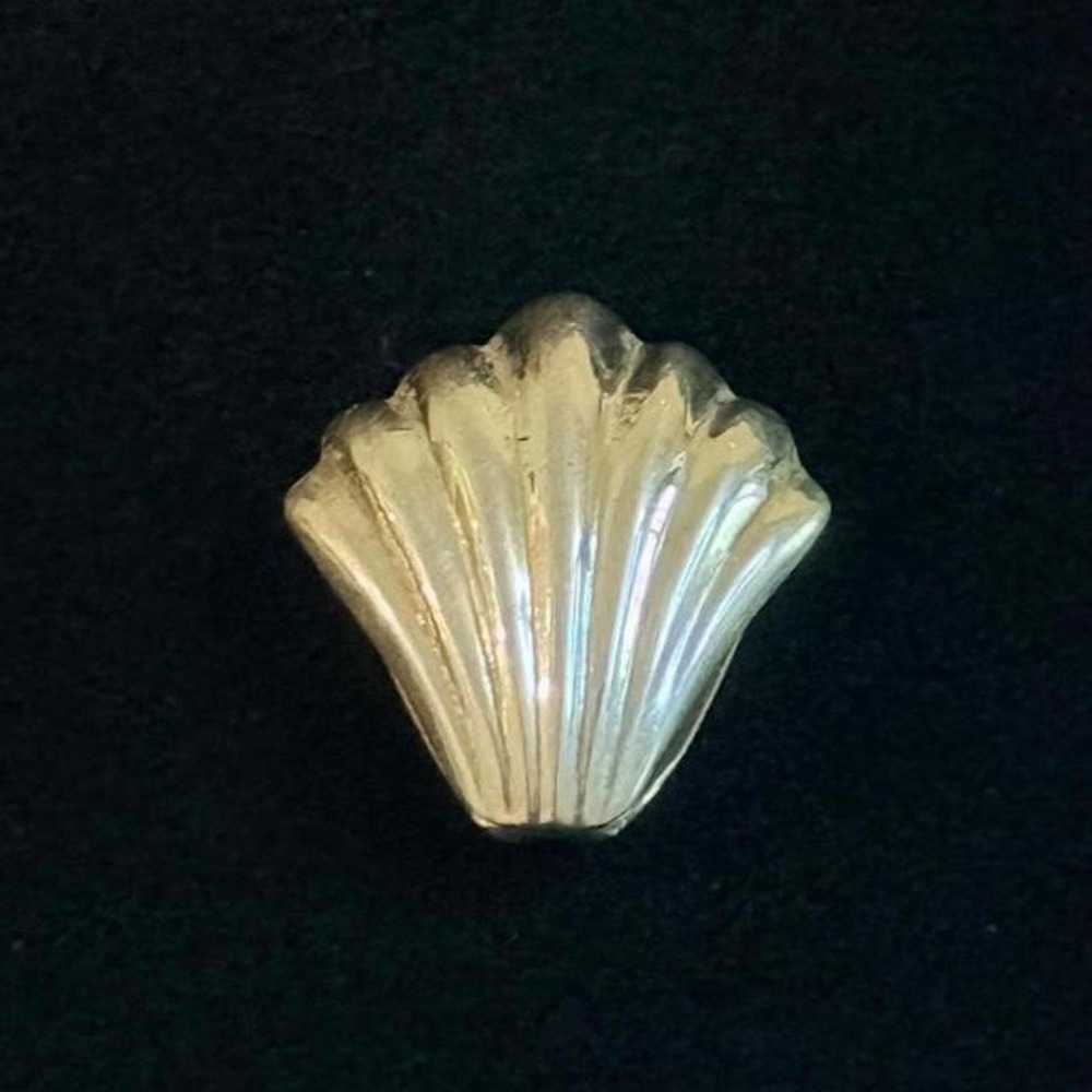 Vintage 925 Sterling Silver Puffed Seashell Pendant